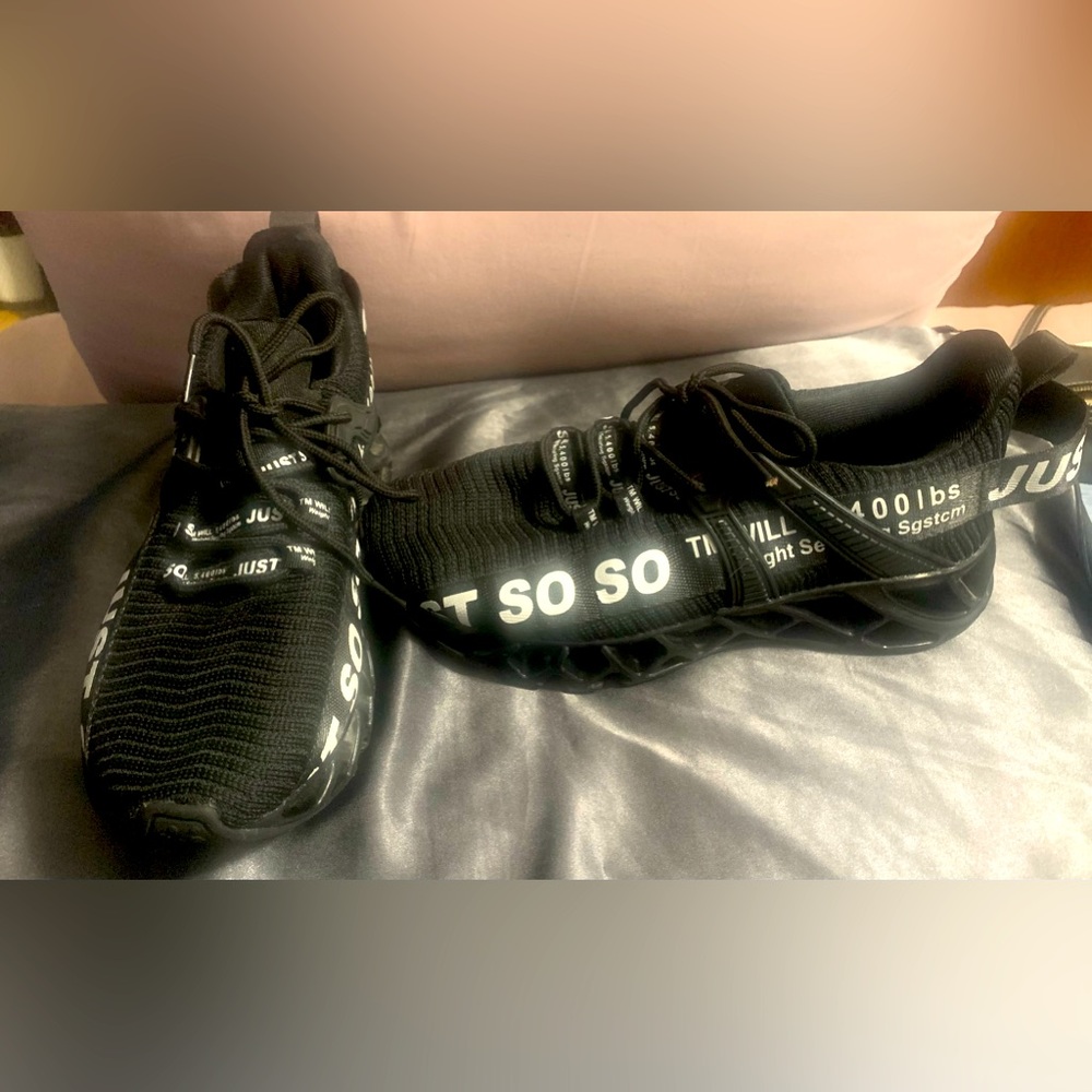 Just So So Sneakers. Women Size 7